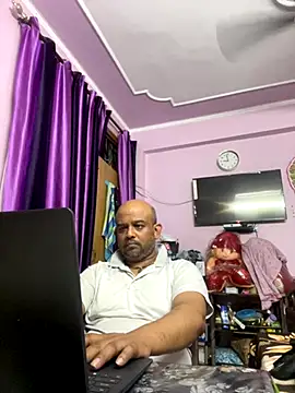 Snapshot of Dick_6inches chatting on 3, 11, 2025 Dick 6inches online show from 3, 11, 2025