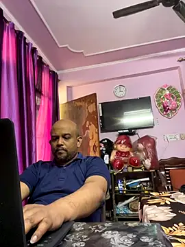 Snapshot of Dick_6inches chatting on 15, 11, 2025 Dick 6inches online show from 15, 11, 2025