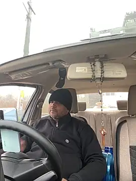 Dick 6inches online show from 19, 12, 2025