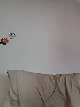 Yessi rousse online show from 29, 10, 2025