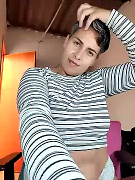 Yessi rousse online show from 18, 4, 2026