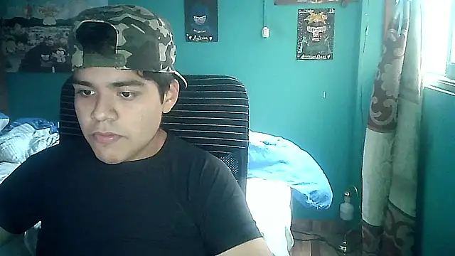 Snapshot of Valesh20 chatting on 8, 9, 2025 Valesh20 online show from 8, 9, 2025