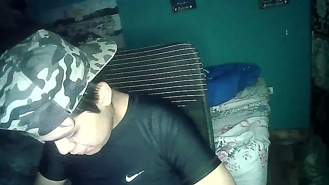 Snapshot of Valesh20 chatting on 13, 9, 2025 Valesh20 online show from 13, 9, 2025