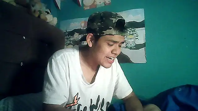 Snapshot of Valesh20 chatting on 23, 10, 2025 Valesh20 online show from 23, 10, 2025