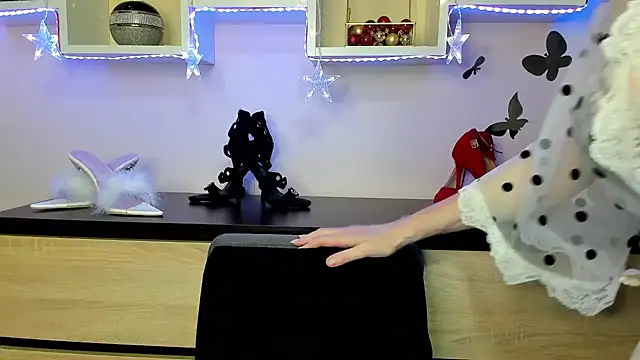 feliziaDesire online show from 6, 2, 2025