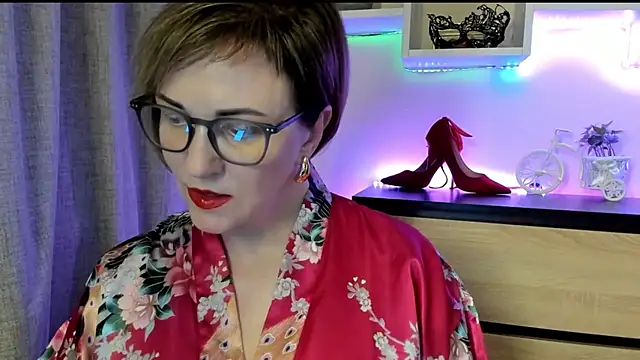 feliziaDesire online show from 7, 10, 2025