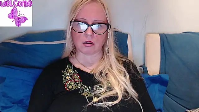 Snapshot of martachatte chatting on 11, 3, 2025 martachatte online show from 11, 3, 2025