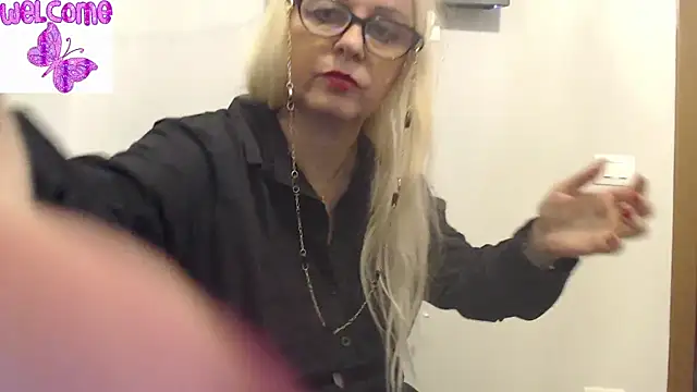 Snapshot of martachatte chatting on 14, 3, 2025 martachatte online show from 14, 3, 2025