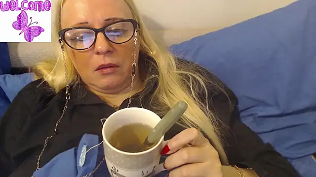 Snapshot of martachatte chatting on 15, 3, 2025 martachatte online show from 15, 3, 2025