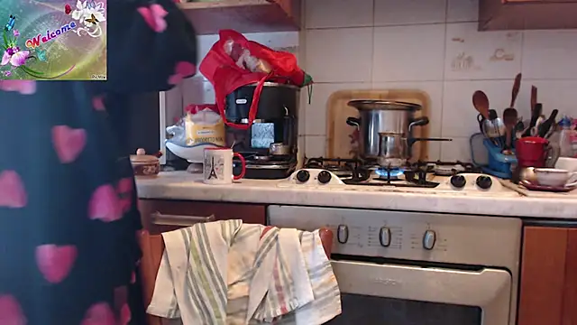 Snapshot of martachatte chatting on 21, 10, 2025 martachatte online show from 21, 10, 2025