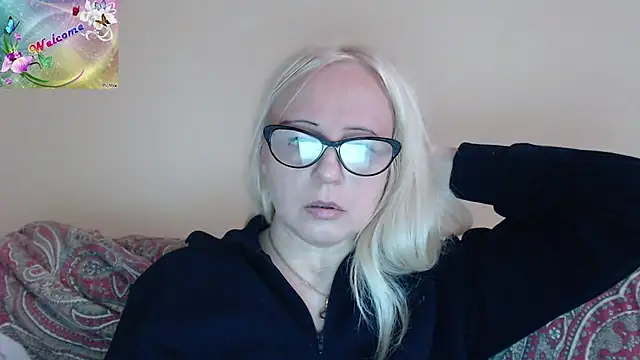 Snapshot of martachatte chatting on 22, 10, 2025 martachatte online show from 22, 10, 2025