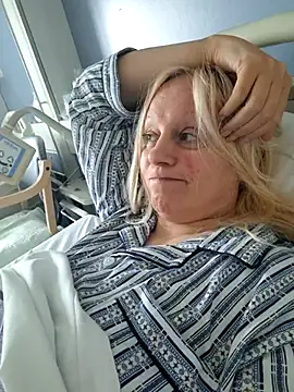 Snapshot of martachatte chatting on 20, 11, 2025 martachatte online show from 20, 11, 2025