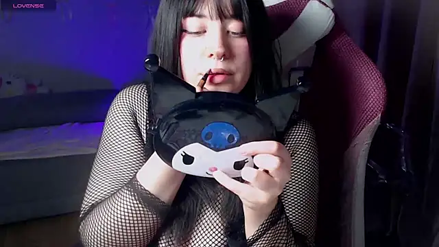 Snapshot of MeowkaUwU_ chatting on 14, 5, 2026 MeowkaUwU online show from 14, 5, 2026