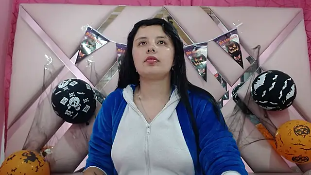 nathaly low1 online show from 28, 10, 2025