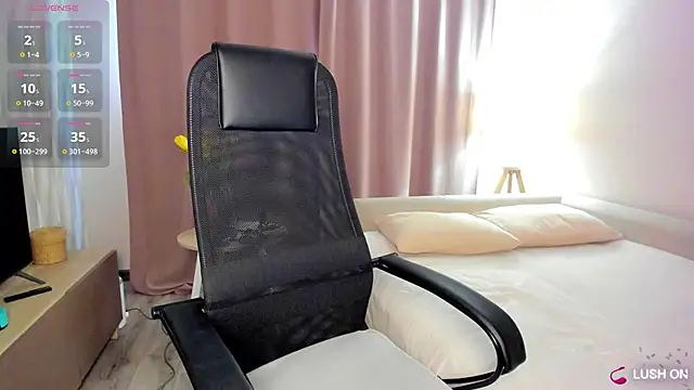 DannaEvan online show from 10, 3, 2026