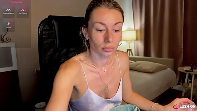 Snapshot of DannaEvan chatting on 8, 5, 2026 DannaEvan online show from 8, 5, 2026