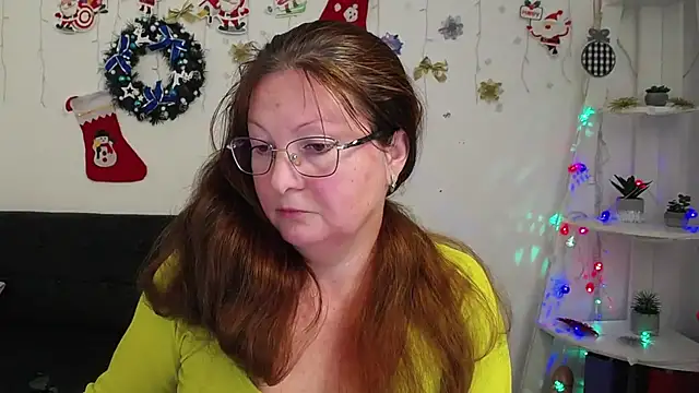 VanessaHotts online show from 4, 1, 2025