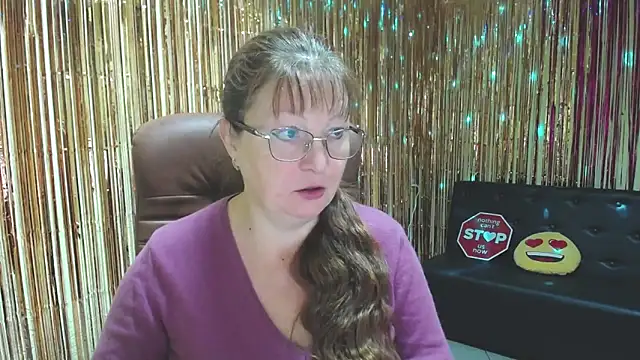 VanessaHotts online show from 29, 9, 2025