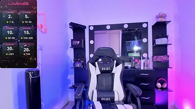 miss kitty online show from 15, 2, 2025