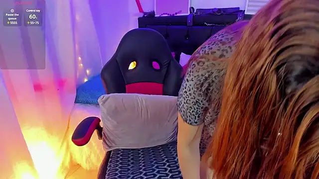 lonely shewolf online show from 29, 1, 2025