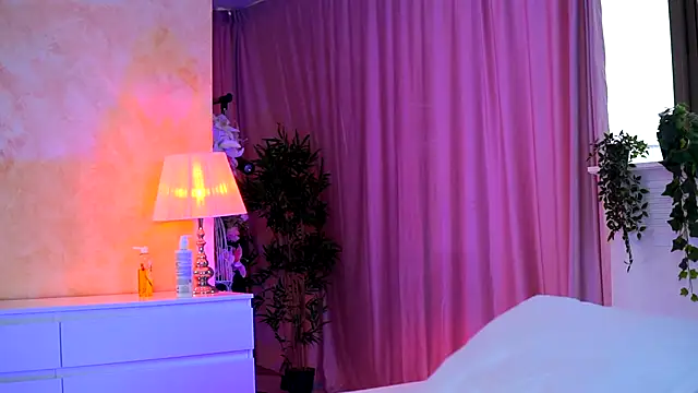 Snapshot of ArtTeasee chatting on 27, 11, 2025 ArtTeasee online show from 27, 11, 2025