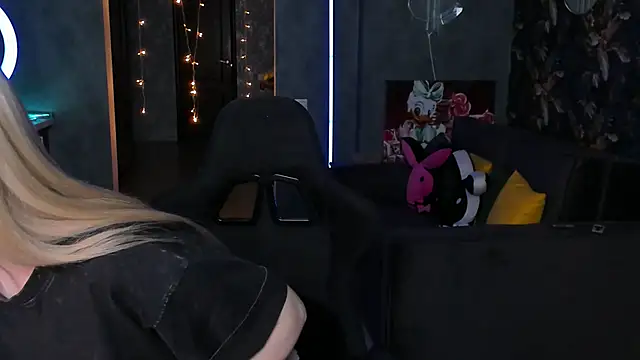 Blckmirrorr online show from 15, 11, 2025