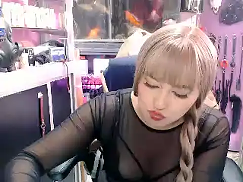 TamySweetness online show from 24, 2, 2025