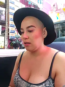 TamySweetness online show from 9, 3, 2025