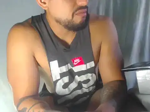 Snapshot of sebasx412 chatting on 21, 11, 2025 sebasx412 online show from 21, 11, 2025