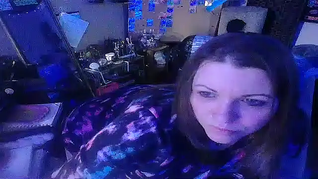 Snapshot of spunlikecottoncandy chatting on 11, 11, 2025 spunlikecottoncandy online show from 11, 11, 2025