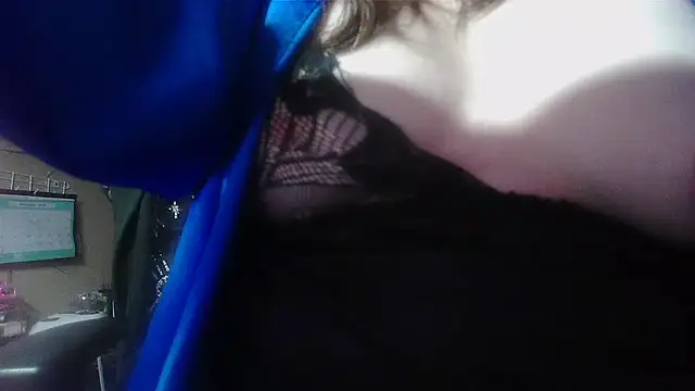 Snapshot of spunlikecottoncandy chatting on 25, 11, 2025 spunlikecottoncandy online show from 25, 11, 2025