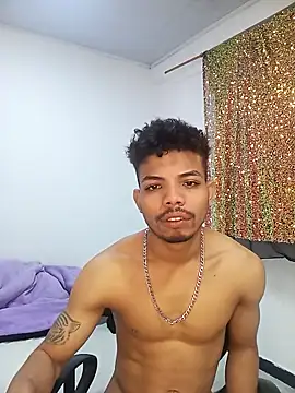 Snapshot of danidiazto2023 chatting on 18, 2, 2025 danidiazto2023 online show from 18, 2, 2025