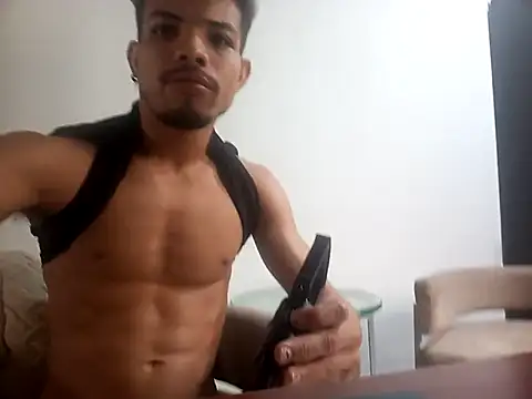 Snapshot of danidiazto2023 chatting on 30, 10, 2025 danidiazto2023 online show from 30, 10, 2025