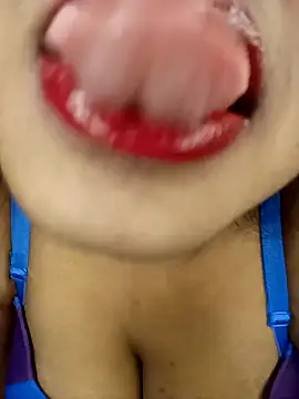 Hotlisa online show from 19, 2, 2025