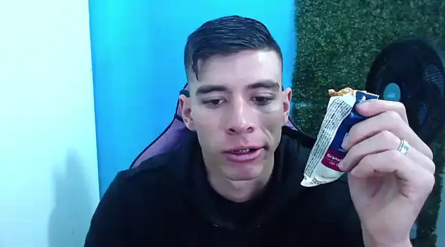 Snapshot of DEIBY_BABY chatting on 16, 12, 2024 DEIBY BABY online show from 16, 12, 2024