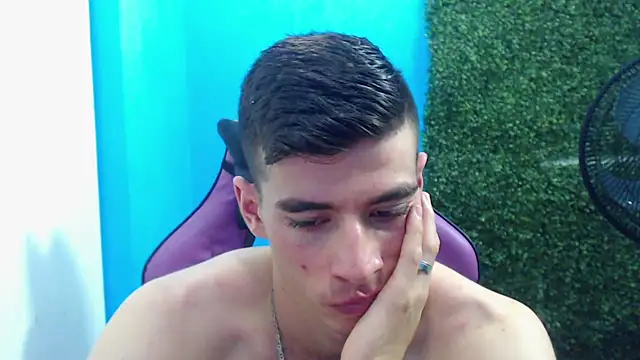 Snapshot of DEIBY_BABY chatting on 31, 12, 2024 DEIBY BABY online show from 31, 12, 2024