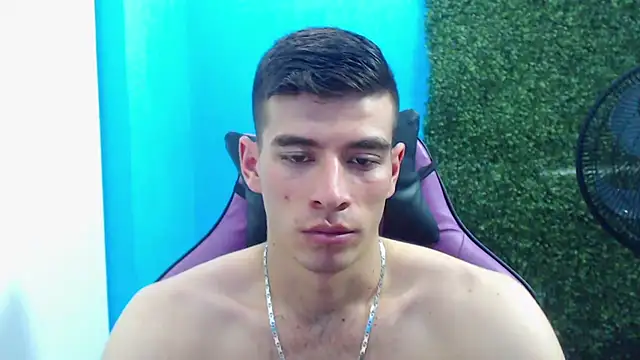 Snapshot of DEIBY_BABY chatting on 31, 12, 2024 DEIBY BABY online show from 31, 12, 2024