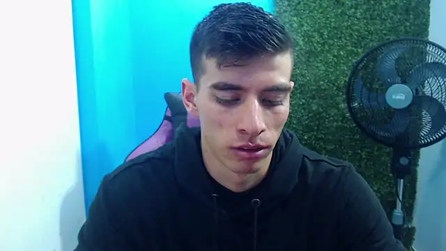 Snapshot of DEIBY_BABY chatting on 2, 1, 2025 DEIBY BABY online show from 2, 1, 2025