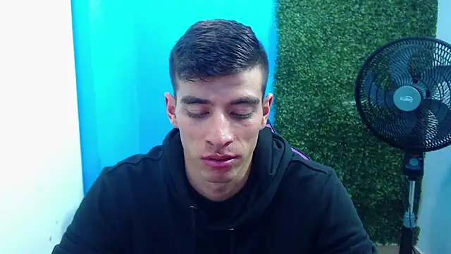 Snapshot of DEIBY_BABY chatting on 5, 1, 2025 DEIBY BABY online show from 5, 1, 2025