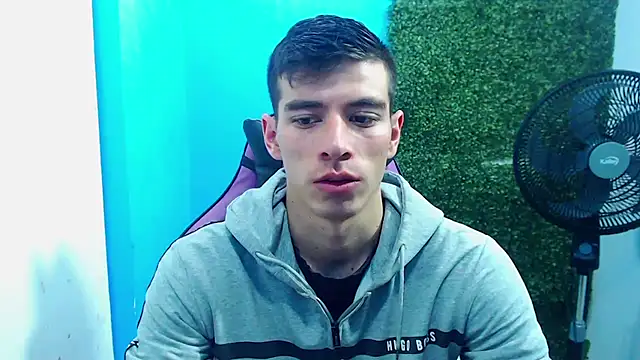 Snapshot of DEIBY_BABY chatting on 8, 1, 2025 DEIBY BABY online show from 8, 1, 2025