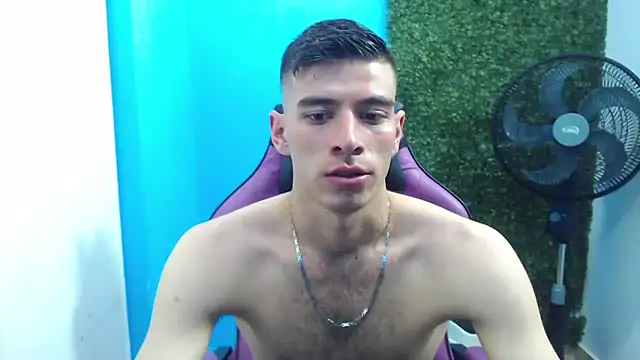 Snapshot of DEIBY_BABY chatting on 11, 1, 2025 DEIBY BABY online show from 11, 1, 2025