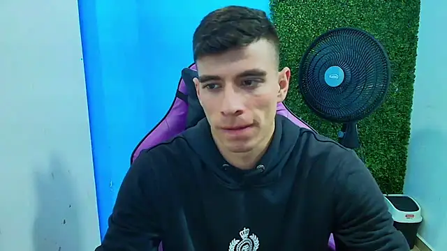 Snapshot of DEIBY_BABY chatting on 16, 1, 2025 DEIBY BABY online show from 16, 1, 2025