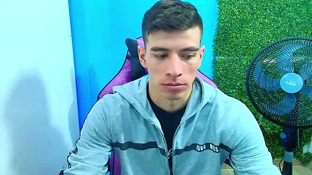 Snapshot of DEIBY_BABY chatting on 20, 1, 2025 DEIBY BABY online show from 20, 1, 2025