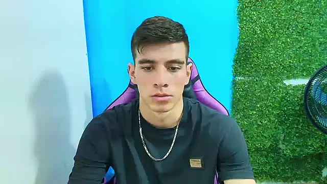 Snapshot of DEIBY_BABY chatting on 23, 1, 2025 DEIBY BABY online show from 23, 1, 2025