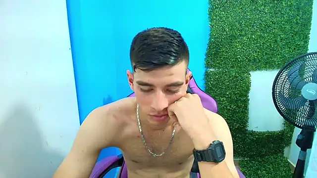 Snapshot of DEIBY_BABY chatting on 30, 1, 2025 DEIBY BABY online show from 30, 1, 2025