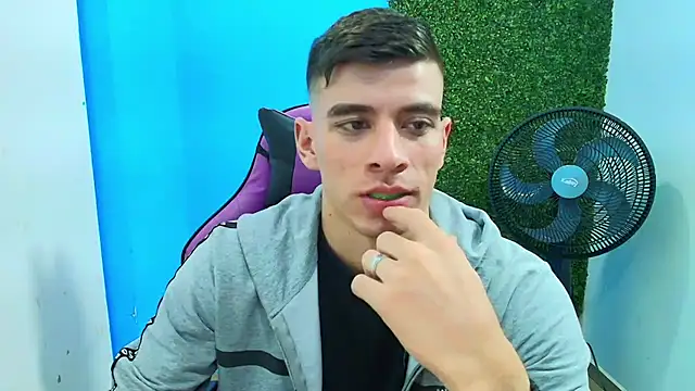 Snapshot of DEIBY_BABY chatting on 9, 2, 2025 DEIBY BABY online show from 9, 2, 2025