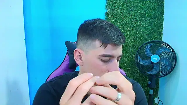 Snapshot of DEIBY_BABY chatting on 12, 2, 2025 DEIBY BABY online show from 12, 2, 2025