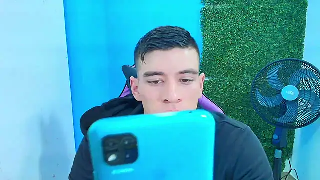 Snapshot of DEIBY_BABY chatting on 13, 2, 2025 DEIBY BABY online show from 13, 2, 2025