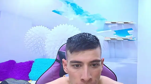 Snapshot of DEIBY_BABY chatting on 1, 10, 2025 DEIBY BABY online show from 1, 10, 2025