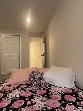 DominiqueX0 online show from 21, 2, 2025